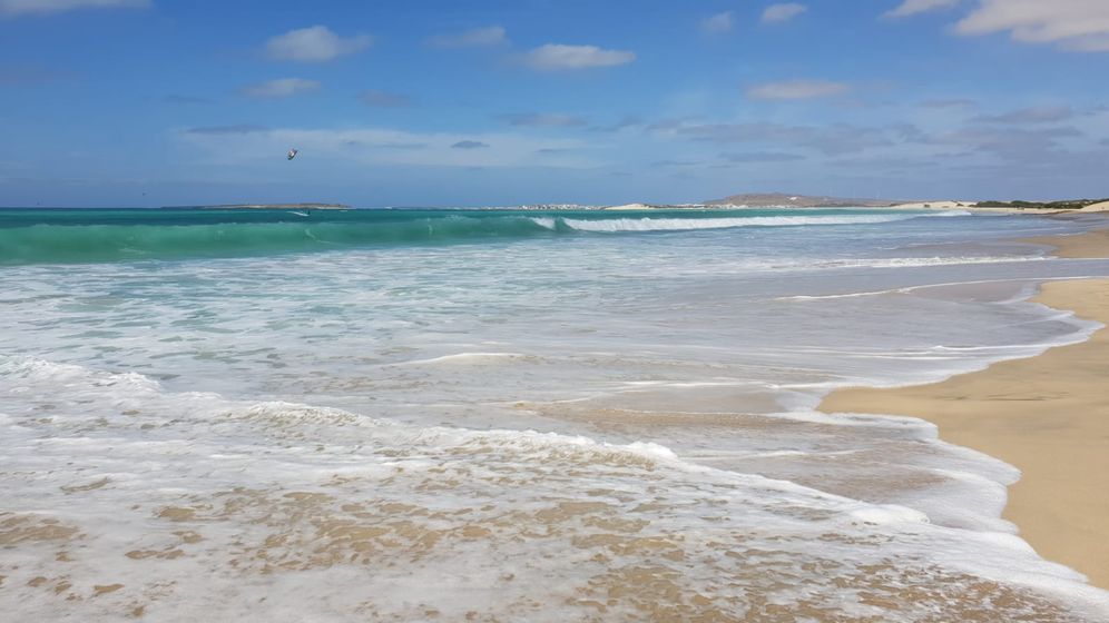 Strandhaus Boa Vista, Foto – Brandung am Strand